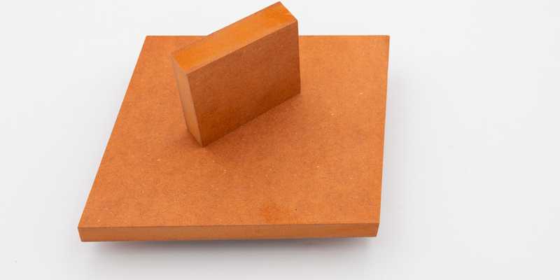 Découpe sur mesure de MDF Orange